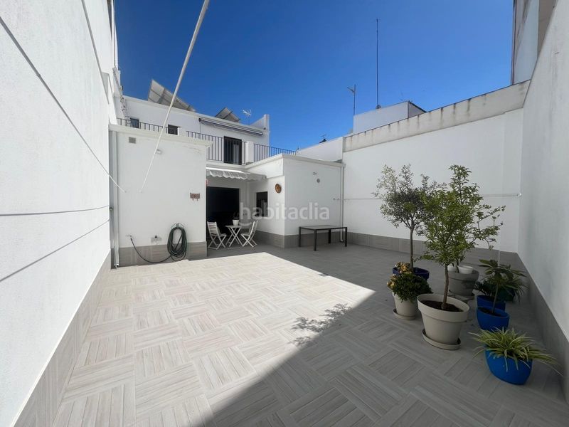 Foto 18f03c45-f968-49af-bcec-ba6a5208282d. Casa adossada a Centro - Doña Mercedes Dos Hermanas