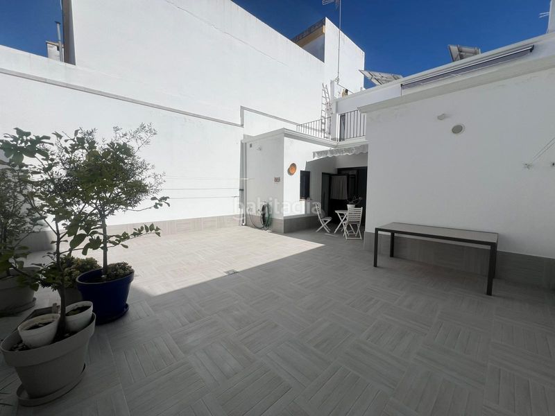 Foto 50b65a3c-9e58-46c8-9210-e306f62353a0. Casa adossada a Centro - Doña Mercedes Dos Hermanas