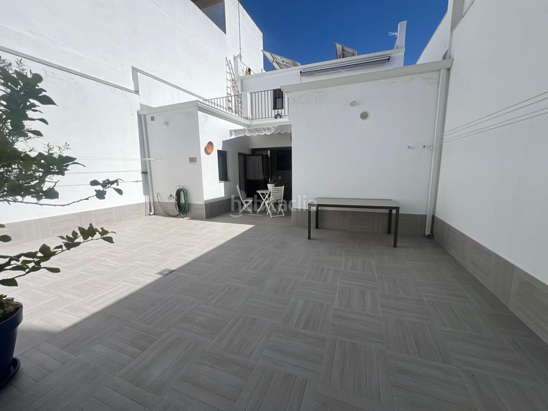 Foto 74af5111-9624-4ba5-8449-05726cb5886f. Casa adossada a Centro - Doña Mercedes Dos Hermanas