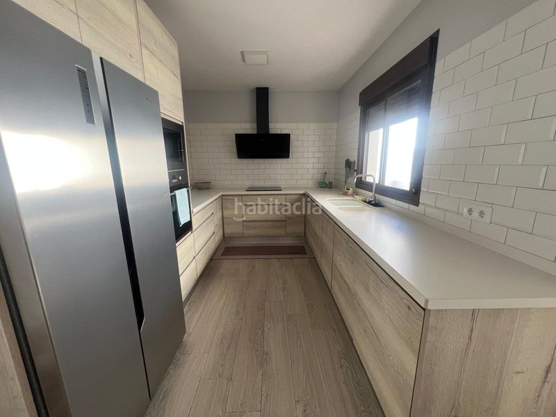 Foto e96cdc66-ac28-438d-b09f-c856bc104a31. Casa adossada a Centro - Doña Mercedes Dos Hermanas