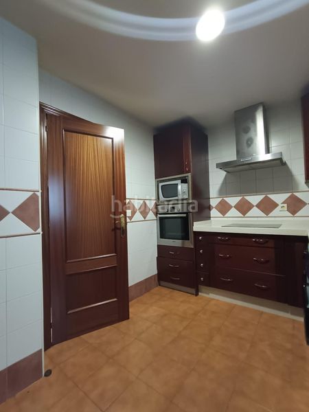 Foto 7178bd4c-beb8-4a5f-bb9e-9f36fcd08e1a. Flat with parking in Algaba (La)