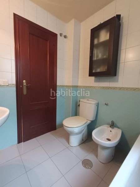 Foto ae15c090-8ba8-464a-9b6e-40c8693c3954. Flat with parking in Algaba (La)