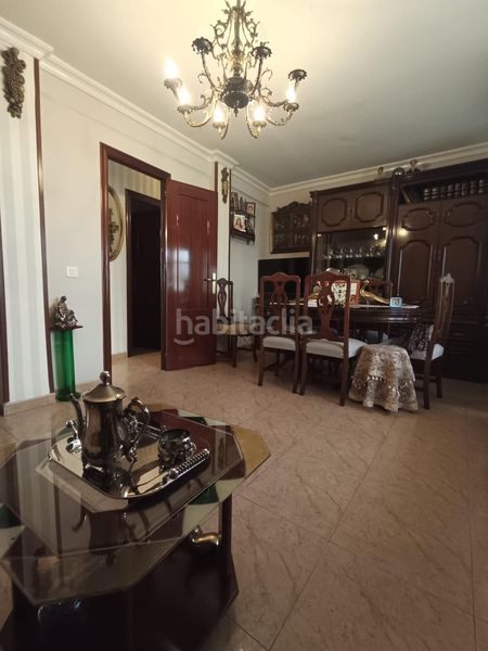 Foto 565def5c-72ad-4f7a-ab13-559ad8791e07. Pis a Cruz Roja Sevilla