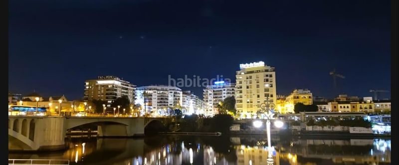 Foto 6197cc99-c050-4377-ab0c-df1ba63997da. Edificio en Los Remedios Sevilla