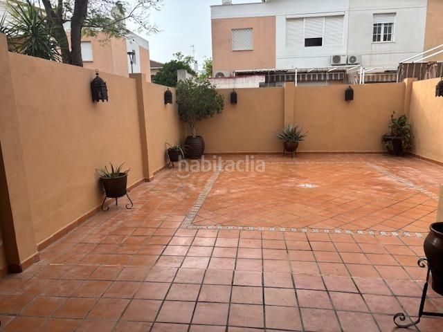 Foto d5f6a472-6459-4959-8d83-aee68f783dd9. Casa adossada amb aparcament a colores - entreparques Sevilla