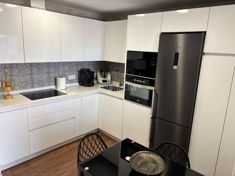 Foto fc448c79-d623-4216-8488-c7674dbe159a. Casa adossada amb aparcament a colores - entreparques Sevilla