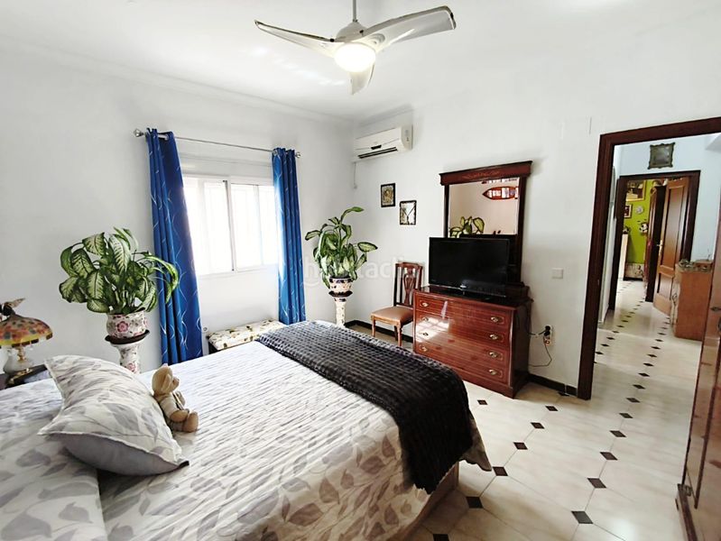 Foto a8214d85-2a38-400c-a626-f2746e01e0df. Casa adossada a La Plata Sevilla