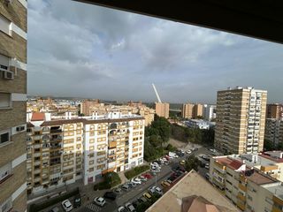 Etagenwohnung  Avenida sánchez pizjuan