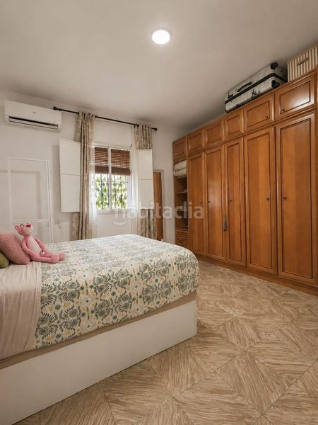 Foto abba4997-6c64-45da-b29e-125a8ae4332d. Casa adossada a Torreblanca Sevilla