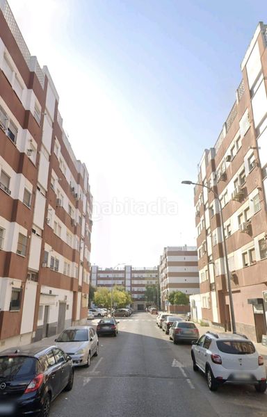 Foto 8f618e96-8147-4d66-a24d-9e5e3d16e76f. Pis a La Oliva Sevilla