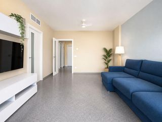 Flat in Calle Periodista Juan Tribuna