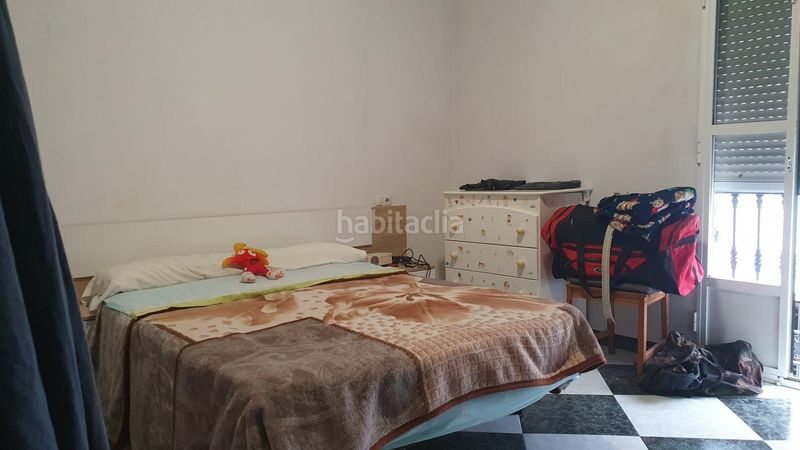 Foto 452fbc9e-bae0-479c-9a1b-3210ddd2f25e. Casa adossada a Pilas