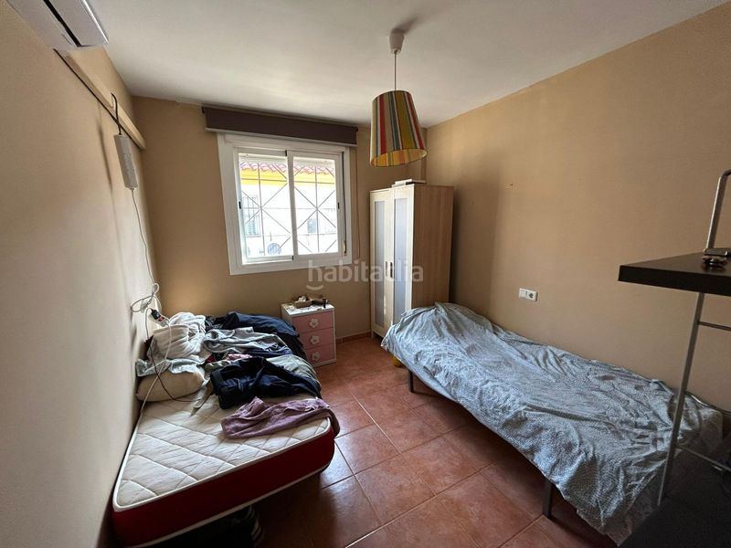 Foto 4f2eba42-702c-4e29-818b-7a447f485c24. Casa adossada amb aparcament a Algaba (La)