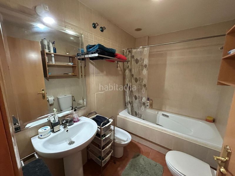 Foto d138813a-a6f1-43f8-a72a-1830d05f4efa. Casa adossada amb aparcament a Algaba (La)