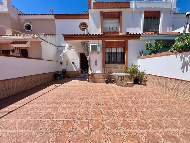 Foto 2ad72045-45b0-4273-9d82-443c63765e37. Casa adossada a Salesianos Utrera