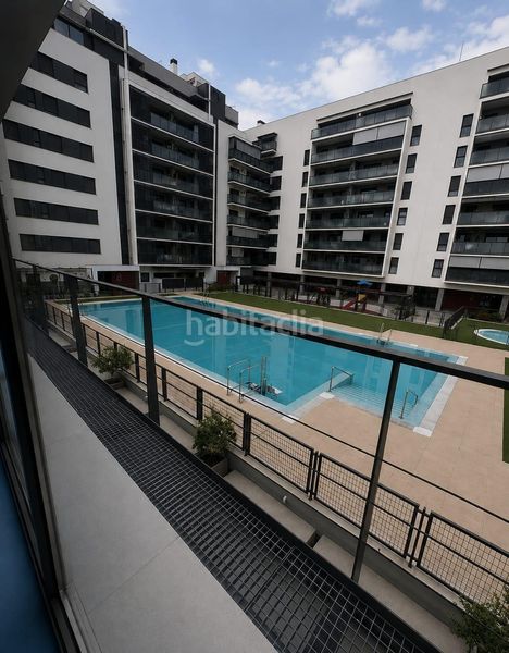 Foto 10a5a386-a890-4b58-bed0-3751ab84db7d. Pis amb aparcament piscina a colores - entreparques Sevilla