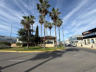 Capannone industriale  Avenida de sanlúcar la mayor