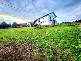 Casa a Coaña. !!oportunidad unica en un entorno privilegiado!! casa con fincas