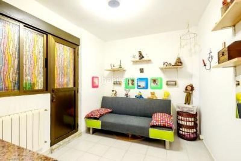 Foto 02a7dc3b-e74c-480f-8089-d92aad3b6076. Casa amb aparcament a Bimenes