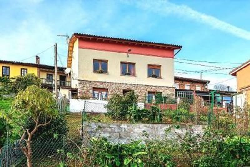 Foto 2f2082cf-8b9b-457f-986c-e98458d4e668. Casa amb aparcament a Bimenes