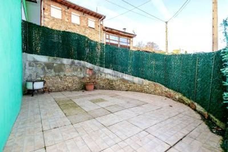 Foto c8cc9cca-baf4-4ec5-912a-43bb179d93aa. Casa amb aparcament a Bimenes