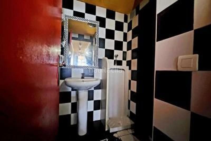 Foto fedf284c-77a3-4a10-b5c5-b0d2983c80d5. Local comercial  en venta en Navia