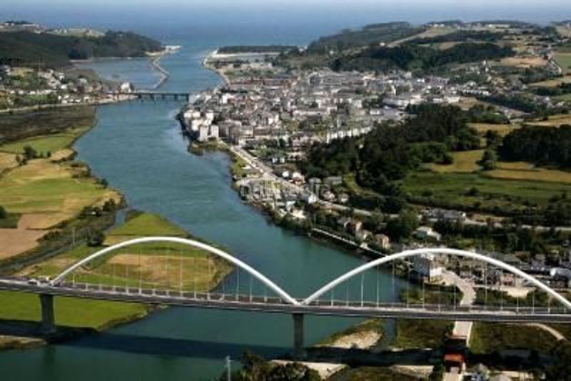 Foto bf8b3d39-8fab-4b88-9bfb-788f1eabb9b3. Casa a Navia