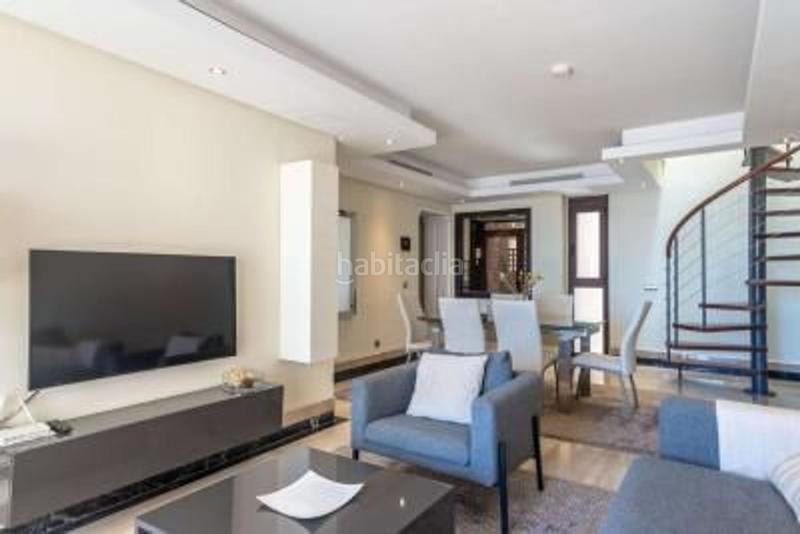 Foto 301841ec-76b1-417e-9d63-8fd7fcd3cafe. Duplex con riscaldamento parcheggio piscina in Salobreña costa Salobreña