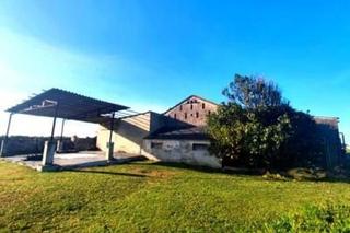 Casa  Salave. Ideal inversores!!! edificación con múltiples opciones en tapia