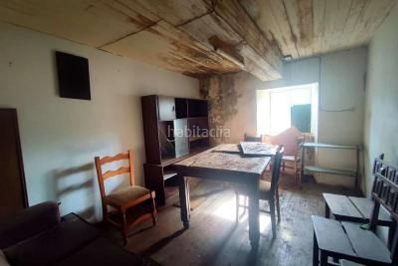 Foto 8c238f55-b173-454d-9424-7ddc6767f0b7. Casa amb aparcament a Vegadeo