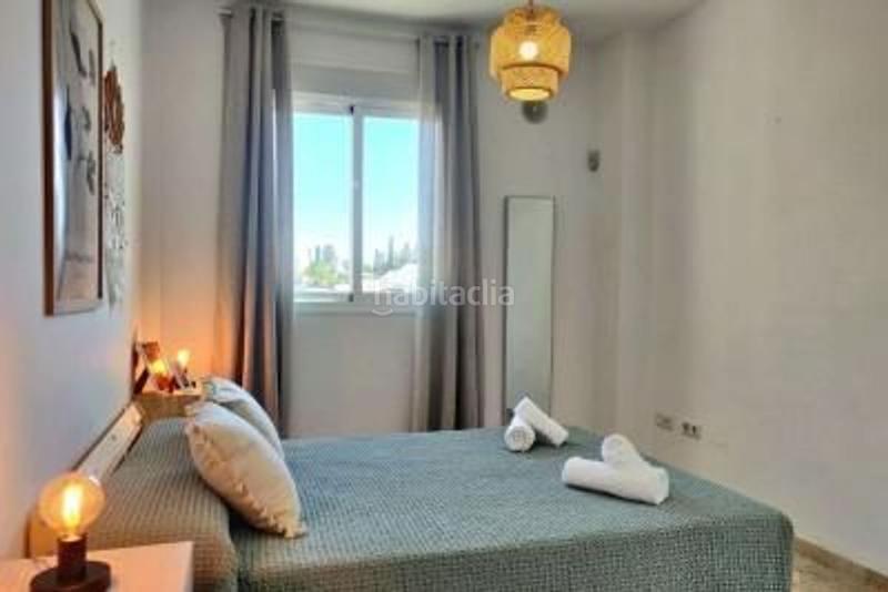 Foto a76c9da5-7534-492e-85bd-c151db42bf80. Piso  con terraza y vistas al mar el carvajal en Benalmádena