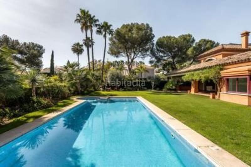 Foto d1416d83-4776-49ae-9360-a72cd1662ce2. Chalet con piscina in Casco Antiguo Marbella