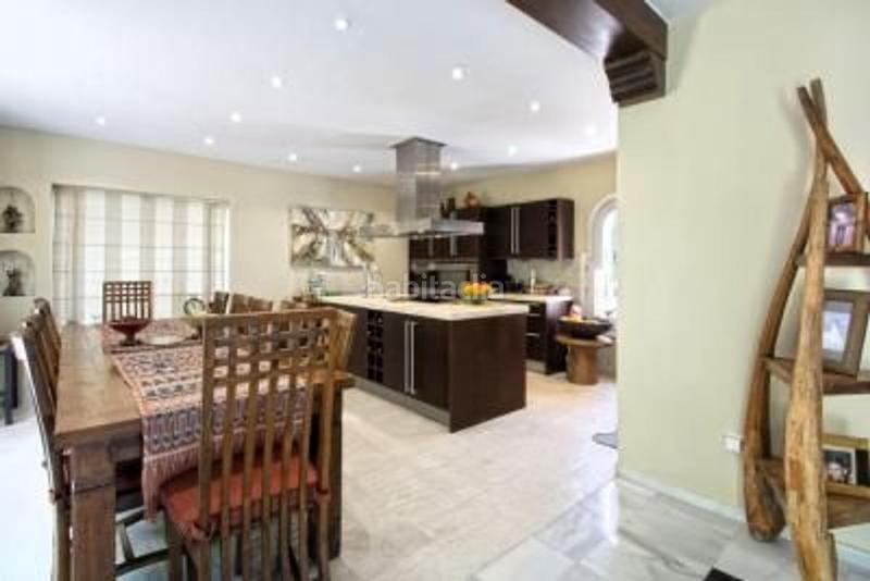 Foto 63455d8e-03aa-4efb-a476-ef23f2c15af1. Chalet encantadora residencia estilo cortijo en Casco Antiguo Marbella
