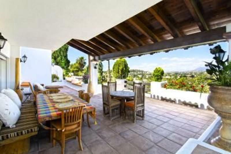 Foto d91e9f9d-2d3e-46d2-b2ea-5f43b3829ae4. Chalet encantadora residencia estilo cortijo en Casco Antiguo Marbella