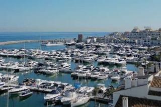 Appartement à Casco Antiguo. Lujoso apartamento de 5 dormitorios en puerto banúsmarbella