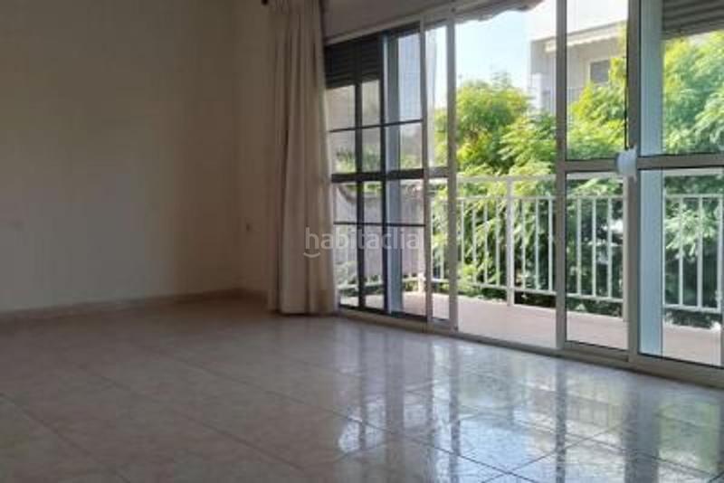 Foto 301922c0-9595-4979-80e8-d63463f591c9. Piso  de 3 dormitorios en Playa de los Boliches Fuengirola