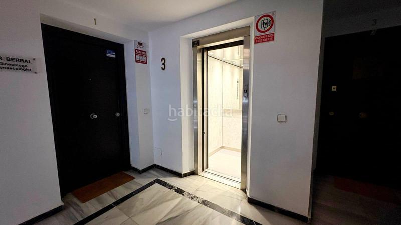 Foto 19407399-1745-45d6-a461-bb7a8694ce5f. Büro mit heizung parking in Ricardo Soriano Marbella