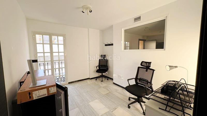 Foto f4156152-a8ae-43fe-9cb4-7c90b2d633bf. Büro mit heizung parking in Ricardo Soriano Marbella