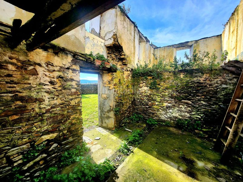 Foto e3716443-d8e6-450b-a2b3-b0c62784c9b1. Casa a Ribadeo