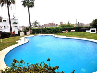 Xalet a Huerta del Prado - La Montua. Chalet adosado marbella