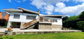 Xalet  Casa eria. Precioso chalet con gran parcela edificable y vistas panorámicas