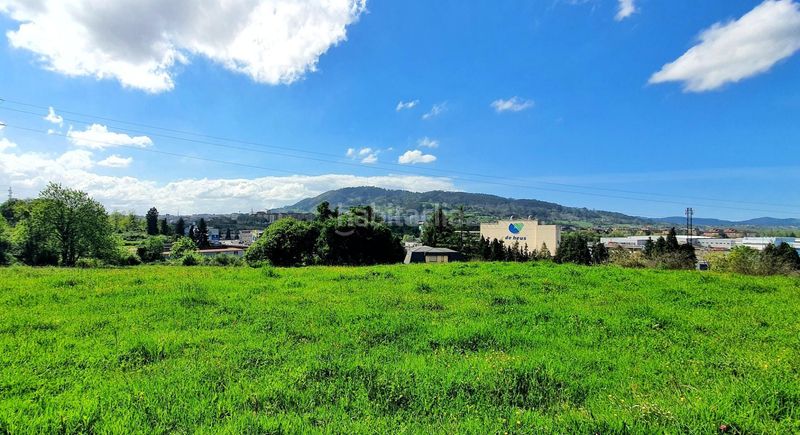 Foto 15a796b6-6798-4365-a0e8-dddc47646260. Terreno residencial gran parcela edificable en Colloto, en Oviedo