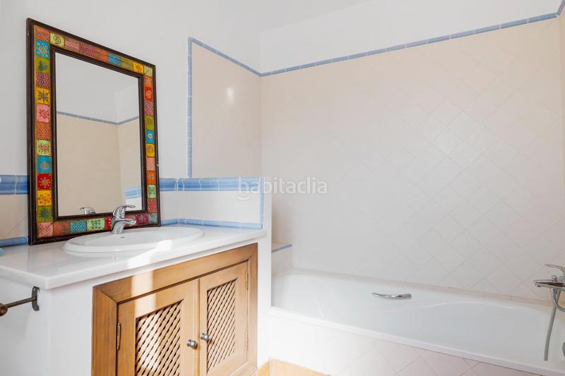 Foto 28b052ee-5dfd-4fcf-b4af-a132f316237e. Casa a schiera con riscaldamento parcheggio piscina in Marbella