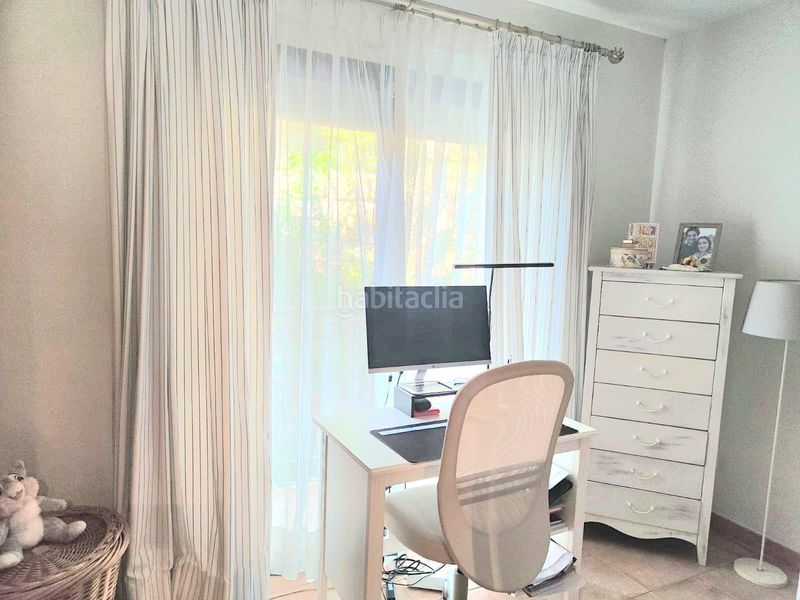 Foto 2e8ed262-872d-443a-9923-deb157d68f8d. Apartament amb calefacció aparcament piscina a Río Real Marbella