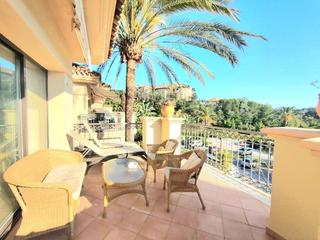 Apartament  Camino de equitación n3 , escalera 7. Exclusivo apartamento en río real