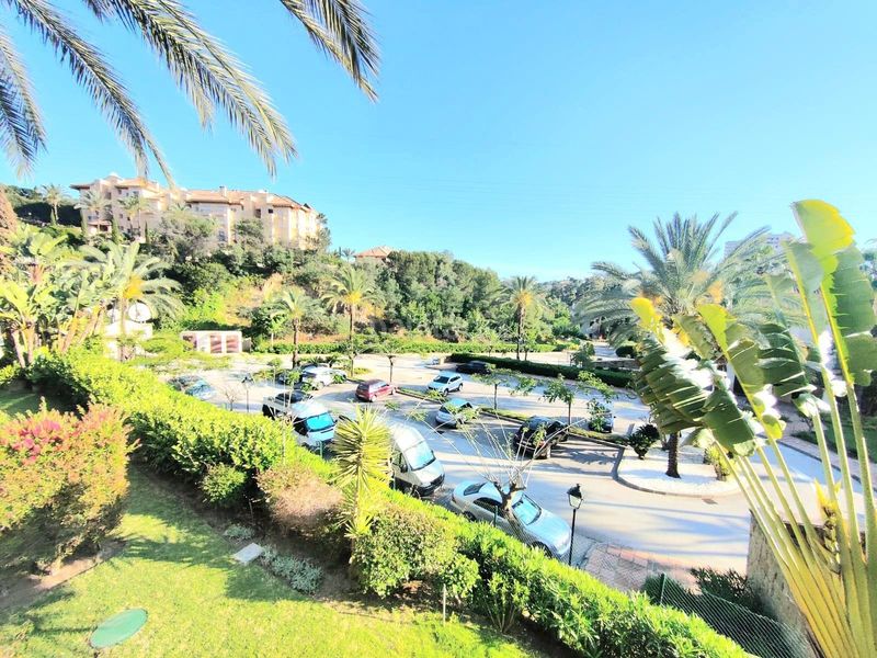 Foto bab51be2-2d8e-4914-9faf-97ab96c08d5e. Apartament amb calefacció aparcament piscina a Río Real Marbella