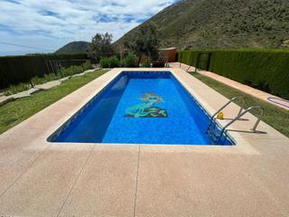 Xalet a Ojén. Exclusiva finca con encanto en ojén