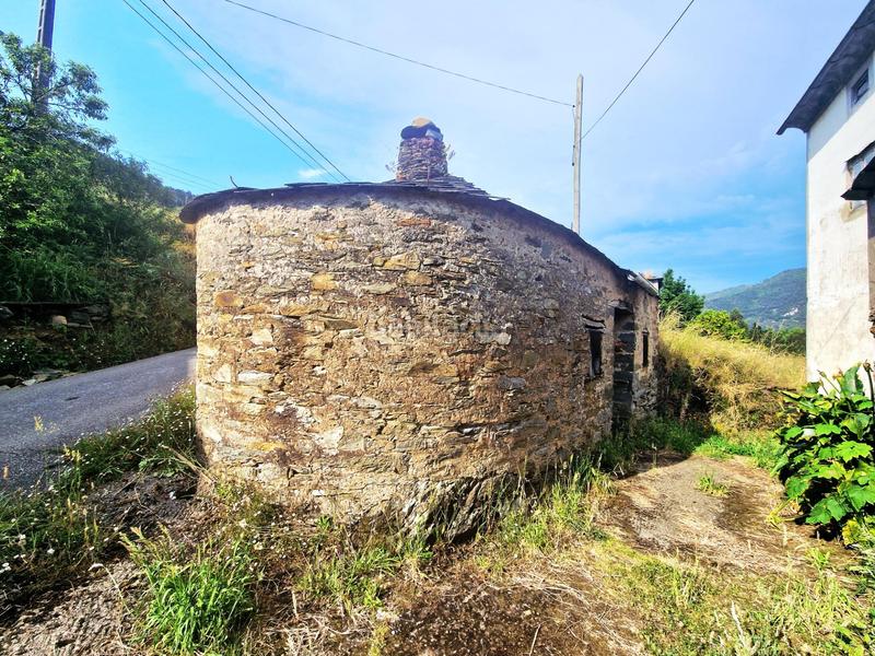 Foto 1b62f56c-d637-4610-a260-82af7b8f30da. Masía en miñagon 15 encantadora propiedad con horno tradicional y vistas a la montaña en miñagon en Boal