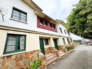 Casa  Calle calle ferreira, 2. Oportunidad en el centro de vegadeo! dos viviendas unidas con gr