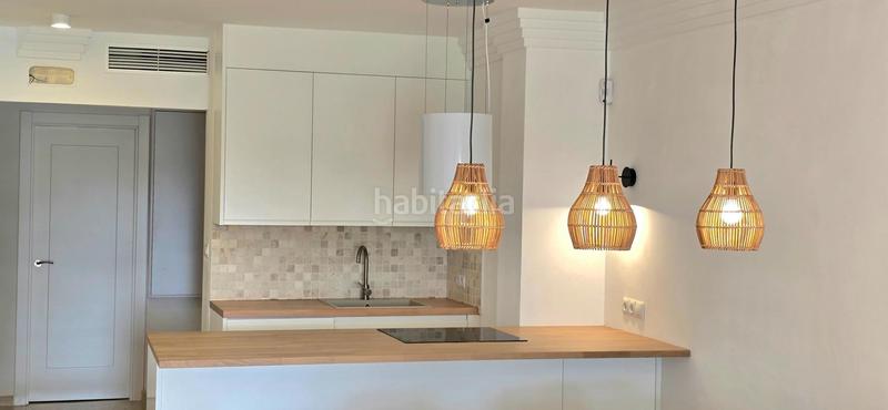 Foto 21d85822-92e7-4456-9665-fbd4e014978a. Piano terra con parcheggio piscina in Río Real Marbella